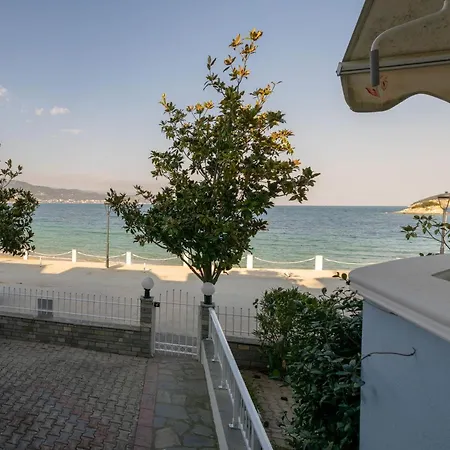 Just On The Sea 1 Villa Nea Iraklitsa Exterior photo